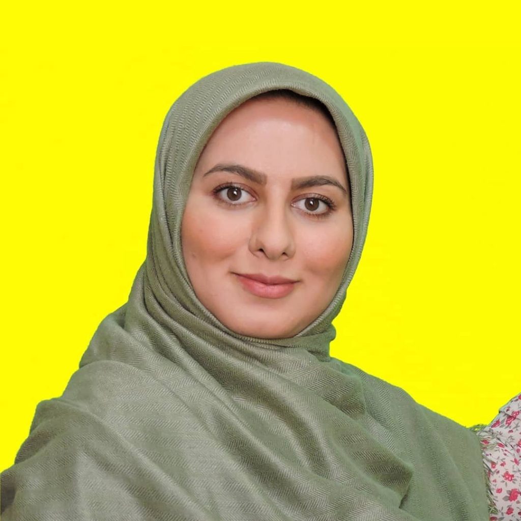 مدرس فیزیک الهه نوایی نیک