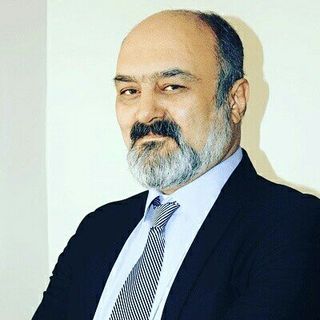 مدرس فیزیک نادر اعرابی
